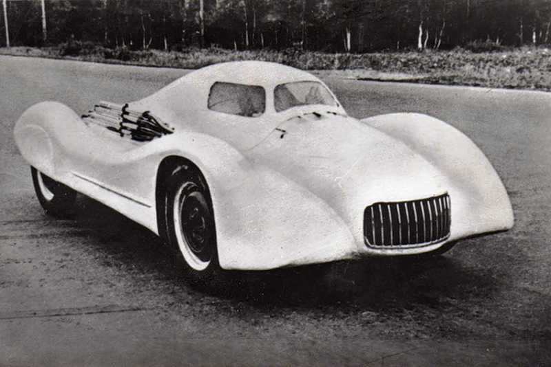 Illustration for article titled These Soviet Concept Vehicles Are Clearly From An Alternate Universe